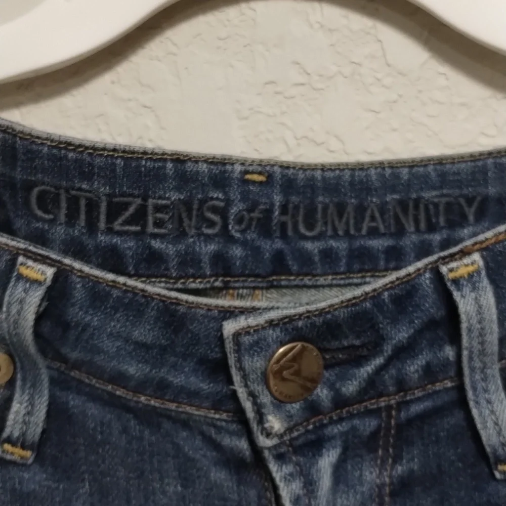 Citizens of Humanity Medium Wash Denim Jeans - Picture 9 of 9